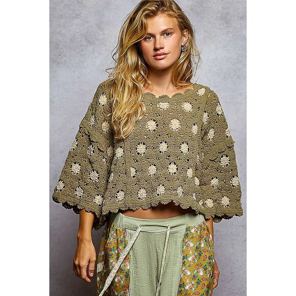 POL Contrast Crochet Cropped Knit Top - Picture 1 of 5